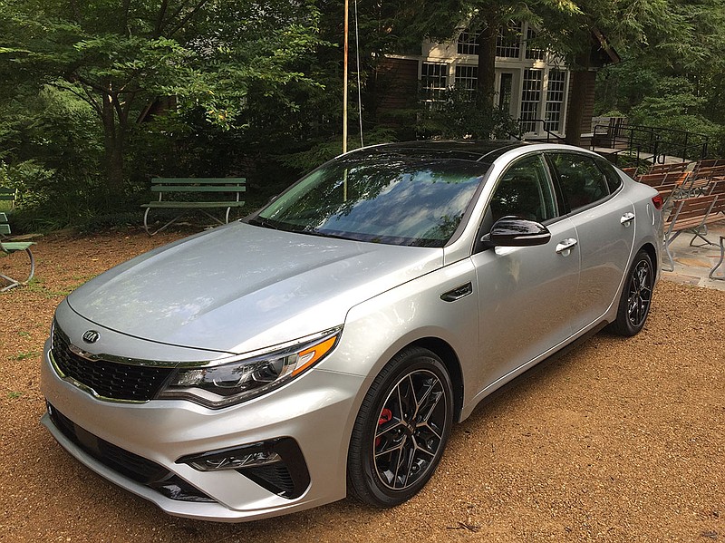 The 2018 Kia Optima SX has a sleek profile and a powerful turbocharged engine.



