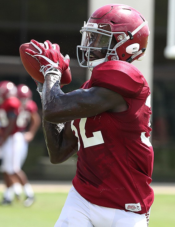 Alabama sophomore inside linebacker Dylan Moses / Crimson Tide photo