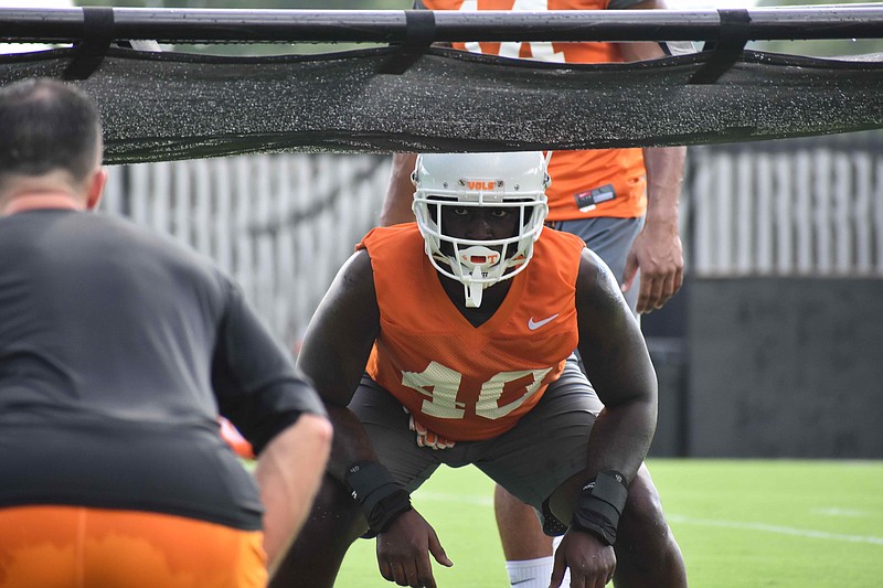 Tennessee freshman linebacker J.J. Peterson participates in practice on Sept. 3, 2018, his first practice with the team.