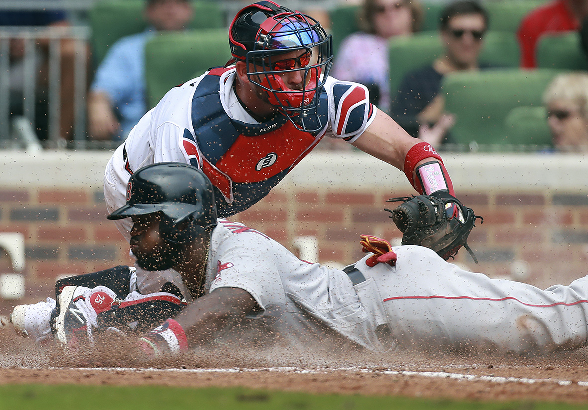 Acuna's tiebreaking HR helps Braves end slide