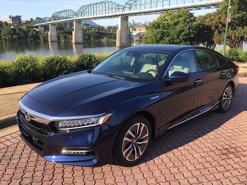 Staff Photo by Mark Kennedy /
The 2018 Honda Accord Hybrid gets 47 mpg in combined city/highway driving.
