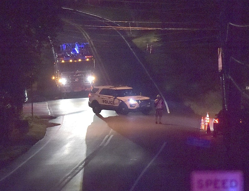 Police arrive after a deadly shooting at Bellingham Retirement Community on East Boot Road in East Goshen Township. Pa., Wednesday, Sept. 19, 2018. (Pete Bannan/Daily Local News via AP)

