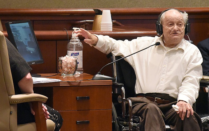 Jay Thomas Burlison, 75, testifies in his murder trial in Whitfield County Superior Court on Wednesday, Sept. 26, 2018. (Matt Hamilton/Daily Citizen-News, Pool)