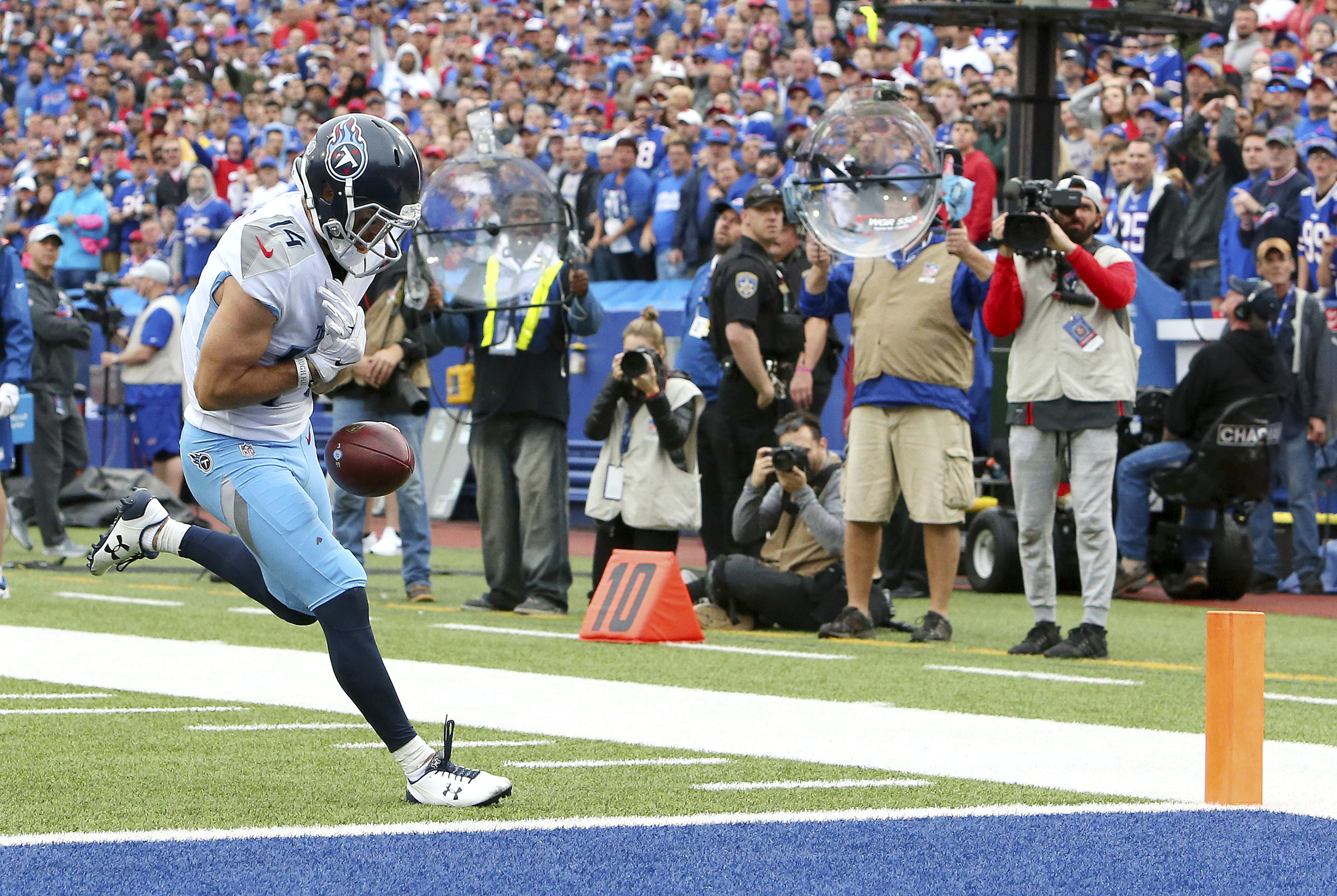 Titans' kicker misses 4 field goals in 14-7 loss to Bills - The