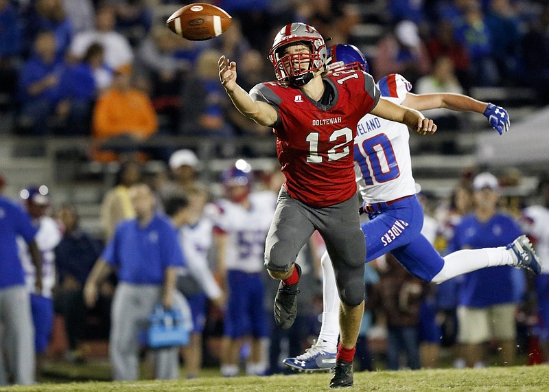 Ooltewah's Perry Fisher (12) stretches for a pass but cannot pull it in against Cleveland at Ooltewah High School's James N. Monroe Stadium on Friday, Oct. 19, 2018 in Ooltewah, Tenn.