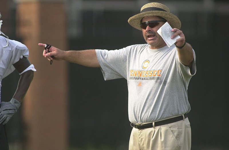 Tennessee defensive coordinator John Chavis led the Vols to one of their strongest defensive performances of the 1998 season in a 59-21 home win against Kentucky on Nov. 21 that year.