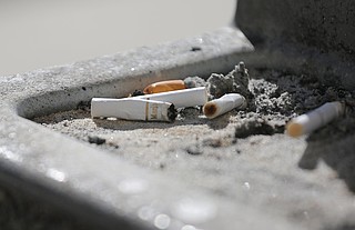 Atlanta OKs ban on smoking inside bars, restaurant, airport