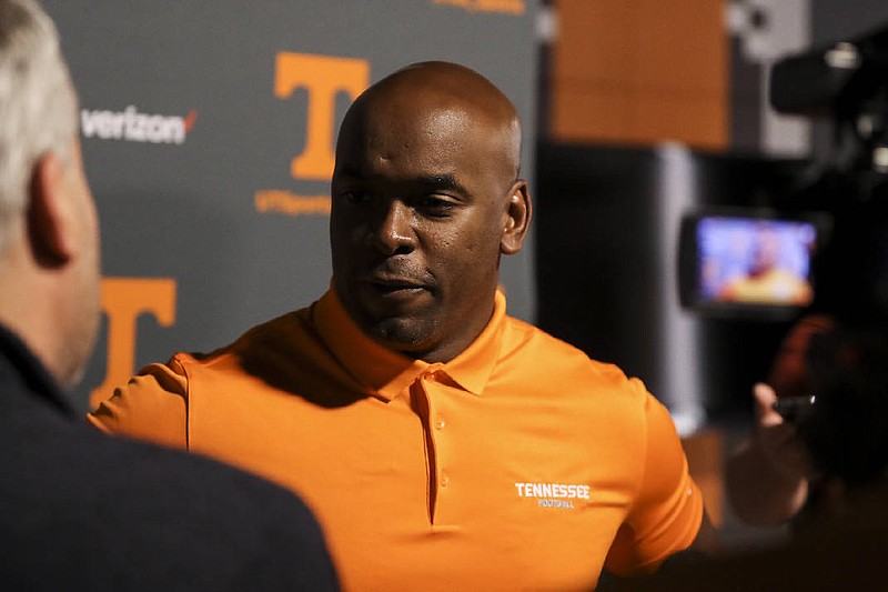 Charlton Warren, who served as Tennessee's secondary coach in 2017 and Florida's cornerbacks coach this past season, was announced Saturday night as Georgia's new secondary coach.