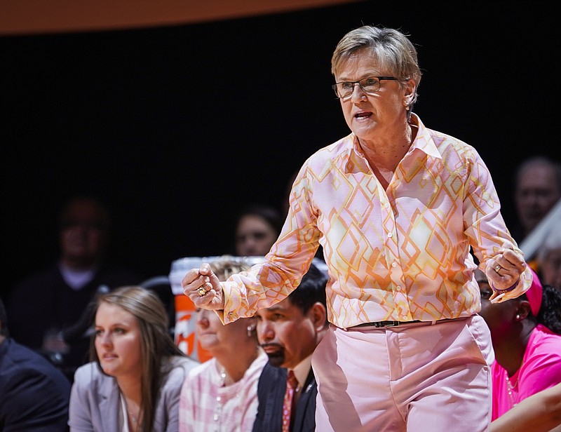 Tennessee women's basketball coach Holly Warlick will try to lead the Lady Vols to an upset of No. 6 Mississippi State today in Starkville.