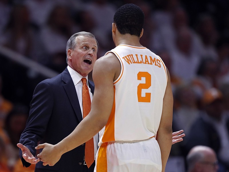 Tennessee coach Rick Barnes talks with forward Grant Williams (2) during the second half of an NCAA college basketball game against Florida on Saturday, Feb. 9, 2019, in Knoxville, Tenn. Tennessee won 73-61. (AP photo/Wade Payne)