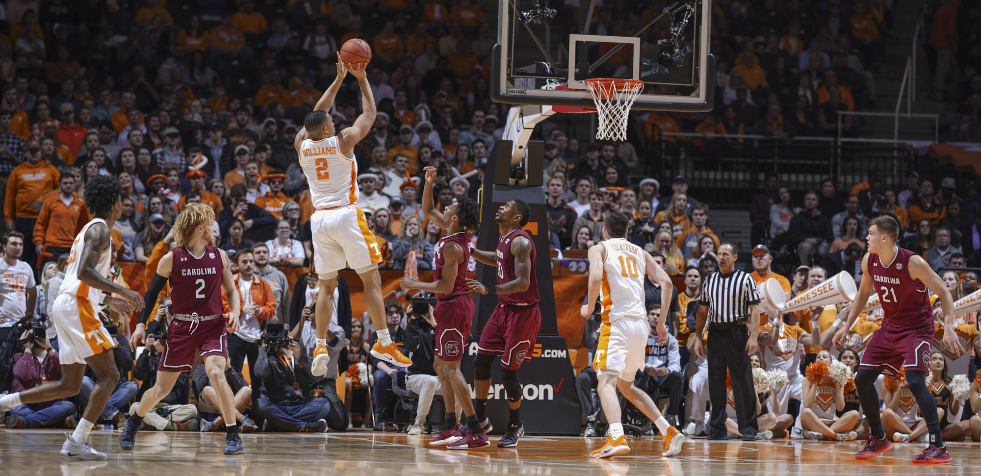 Tennessee's Grant Williams pulls up for a jumper against South Carolina on Wednesday night at Thompson-Boling Arena in Knoxville.