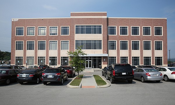 Investor Buys Office Building On Lee Highway In Chattanooga For $11 ...