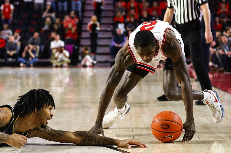 Georgia guard Jordan Harris (2) fumbles with the ball during a men's basketball game between the University of Georgia and University of Missouri in Stegeman Coliseum on Wednesday, Mar. 6, 2019. (Photo by Kristin M. Bradshaw)