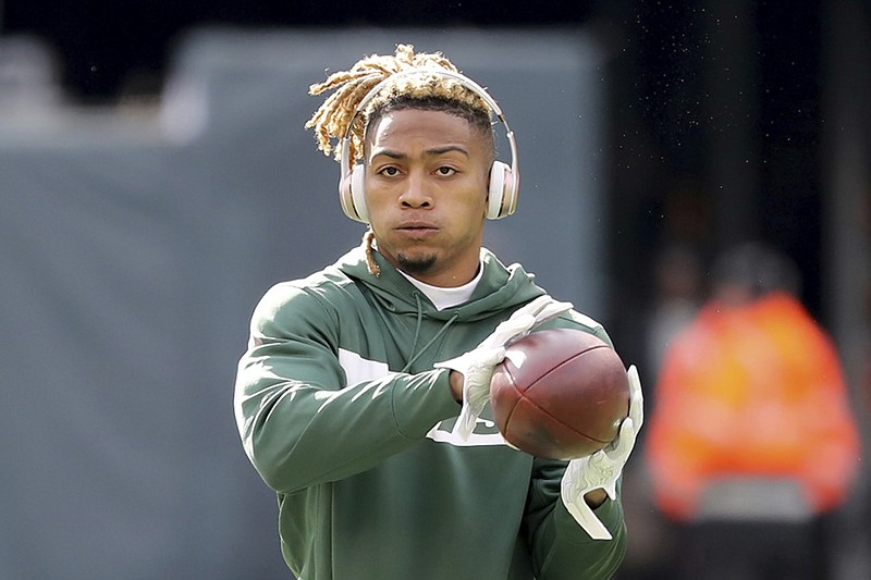Former UTC standout Buster Skrine, who has been in the NFL since 2011, has signed with the Chicago Bears after spending four years each with the Cleveland Browns and the New York Jets.