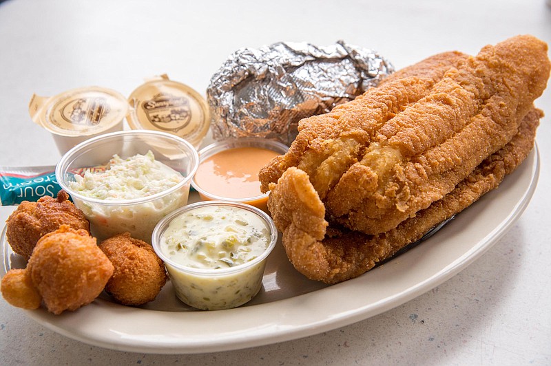 Try Catfish With A Side Of Karaoke At Riverside Chattanooga Times   1553036192 032119h Do PAID Riverside Catfish House Filet Gs T800 