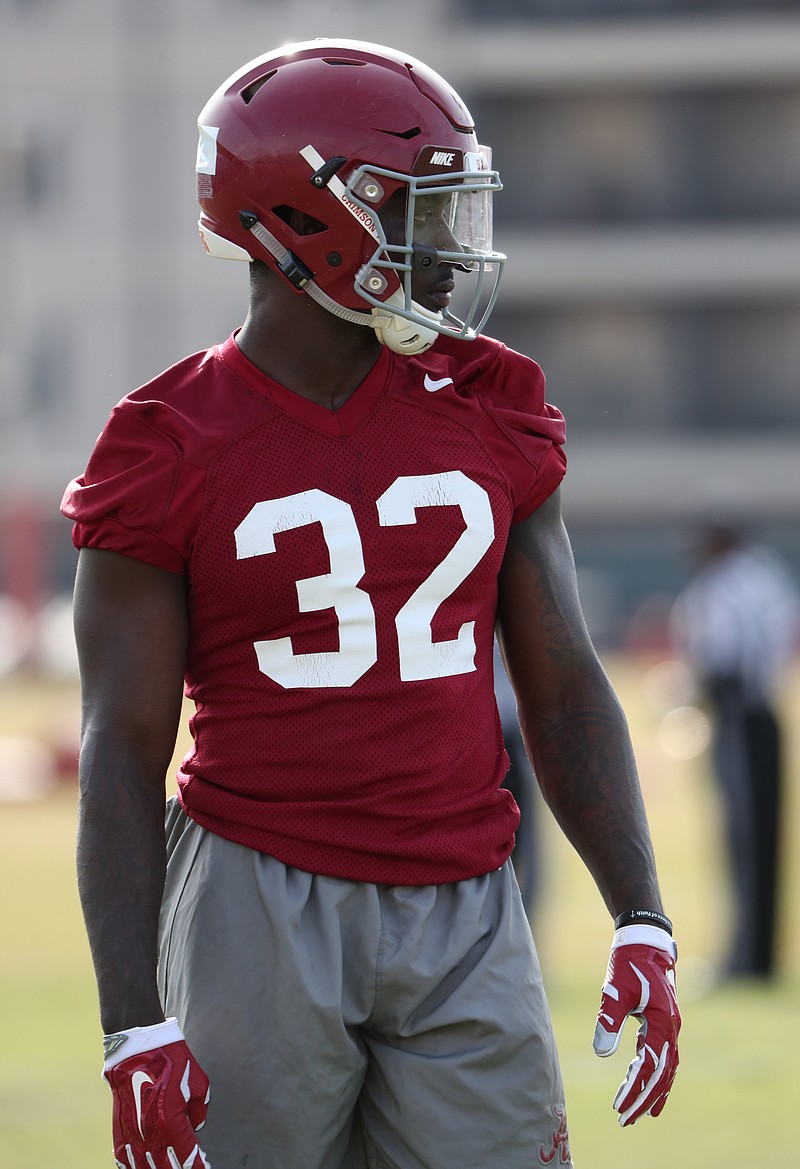 Alabama junior middle linebacker Dylan Moses takes a break during a practice earlier this week.