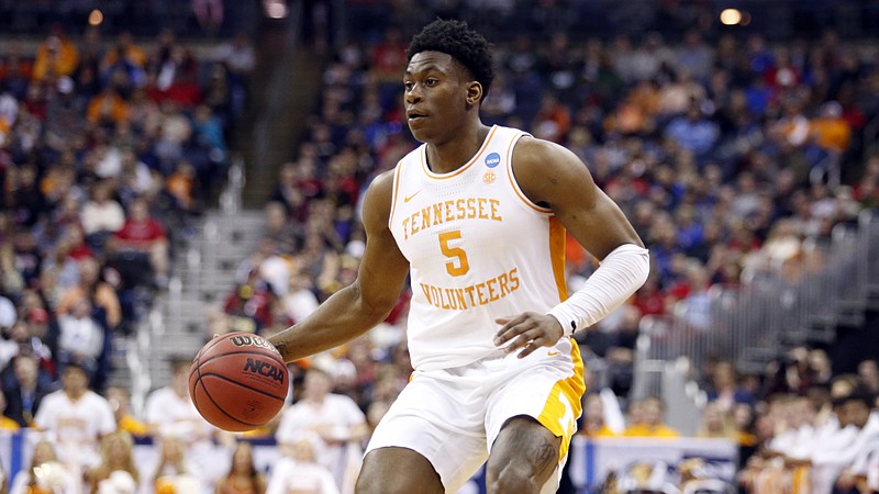 Admiral Schofield dribbles during Tennessee's NCAA tournament first-round game against Colgate on March 22 in Columbus, Ohio.