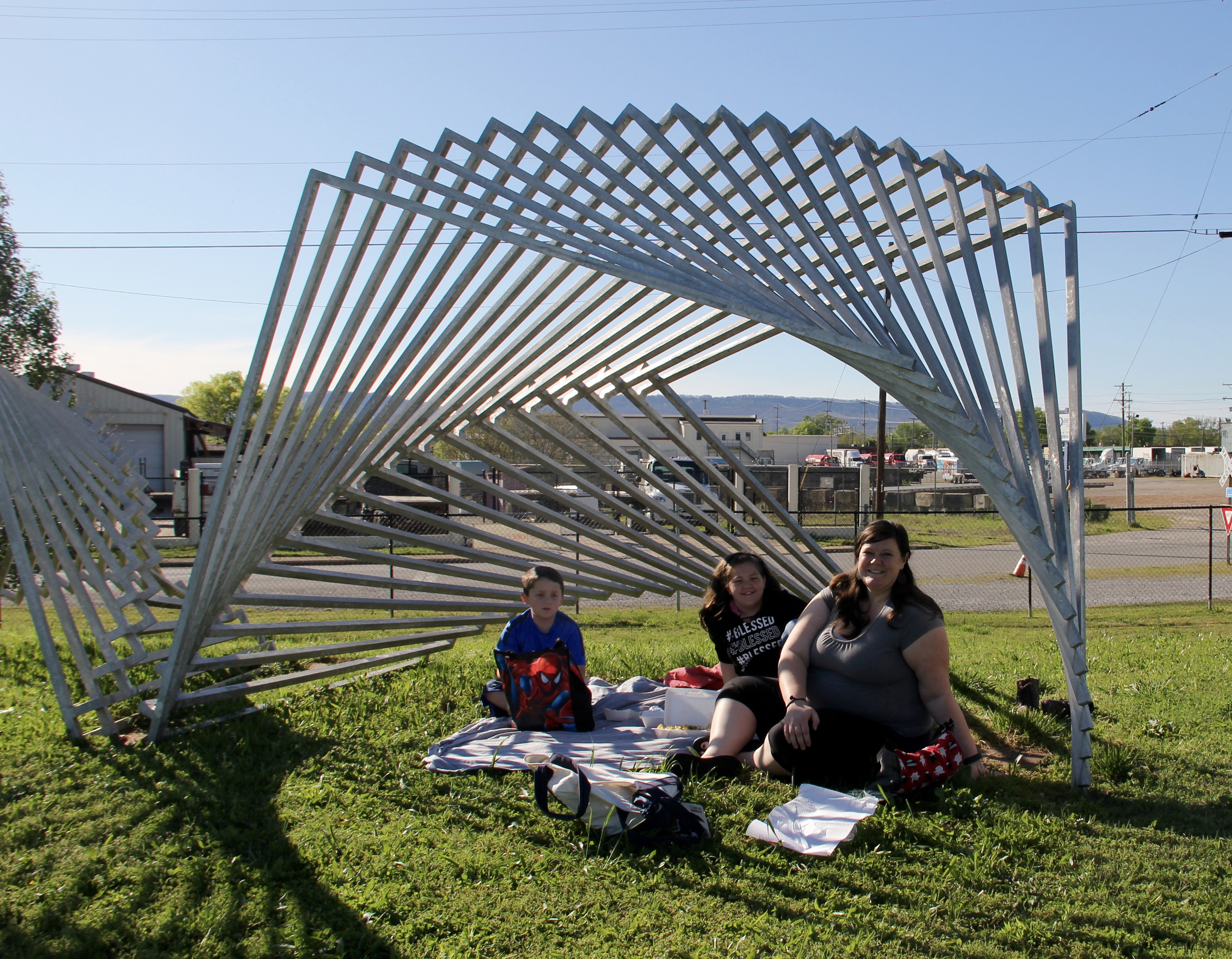 Picnics are welcome during Spring Into Sculpture. / Sculpture Fields photo