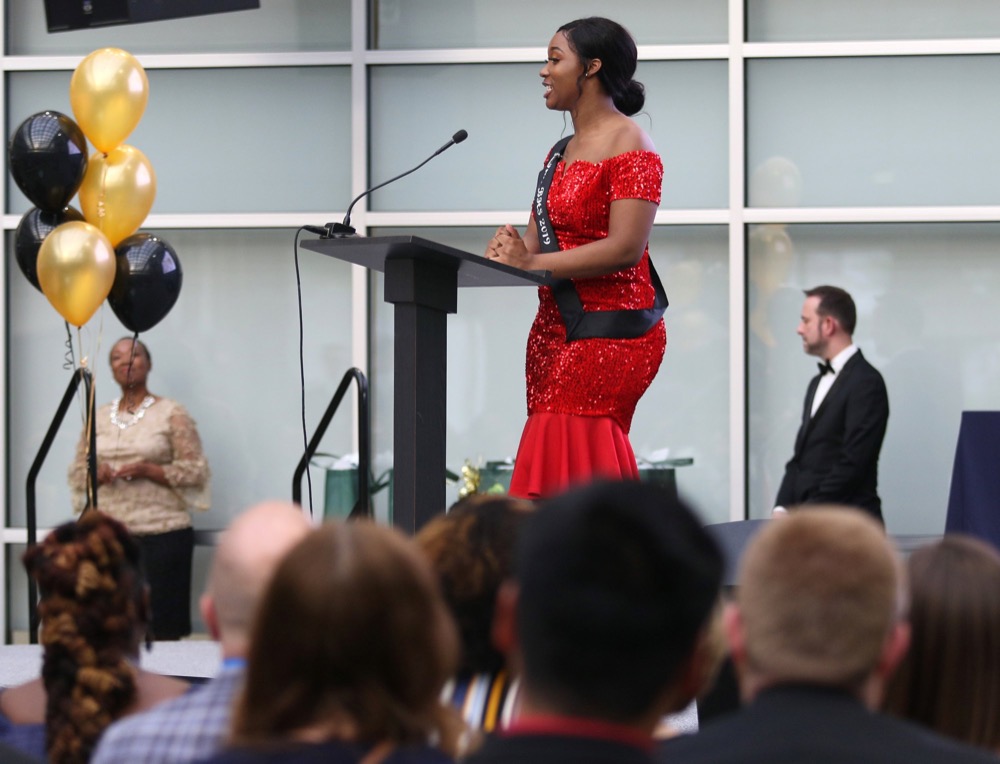 Keichemriya Jones talks about the impact of great teachers during the OZcars Gala event Friday, May 10, 2019 at Unum in Chattanooga, Tennessee. The event was held for the Opportunity Zone schools in Hamilton County to celebrate educators who have gone above and beyond to help students succeed.