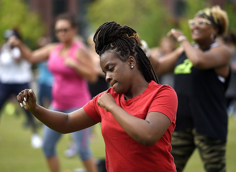 Cempa Community Care and Hospice of Chattanooga hosted the Third Neighborhood Workout Jam Session at Miller Park on May 13, 2019.  Mayor Andy Berke addressed the participants.   