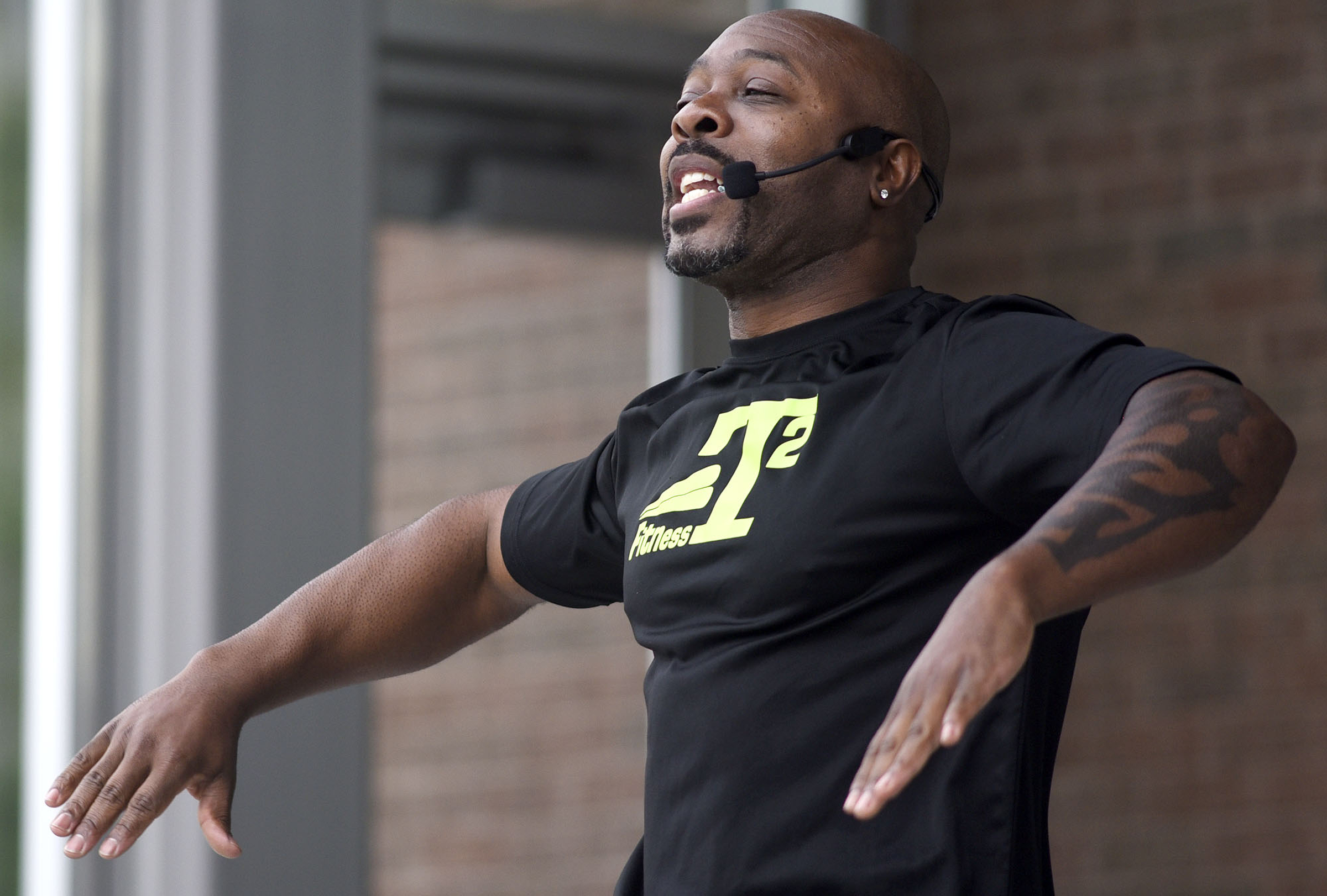 Instructor Tobe Taylor leads the workout. Cempa Community Care and Hospice of Chattanooga hosted the Third Neighborhood Workout Jam Session at Miller Park on May 13, 2019. Mayor Andy Berke addressed the participants.