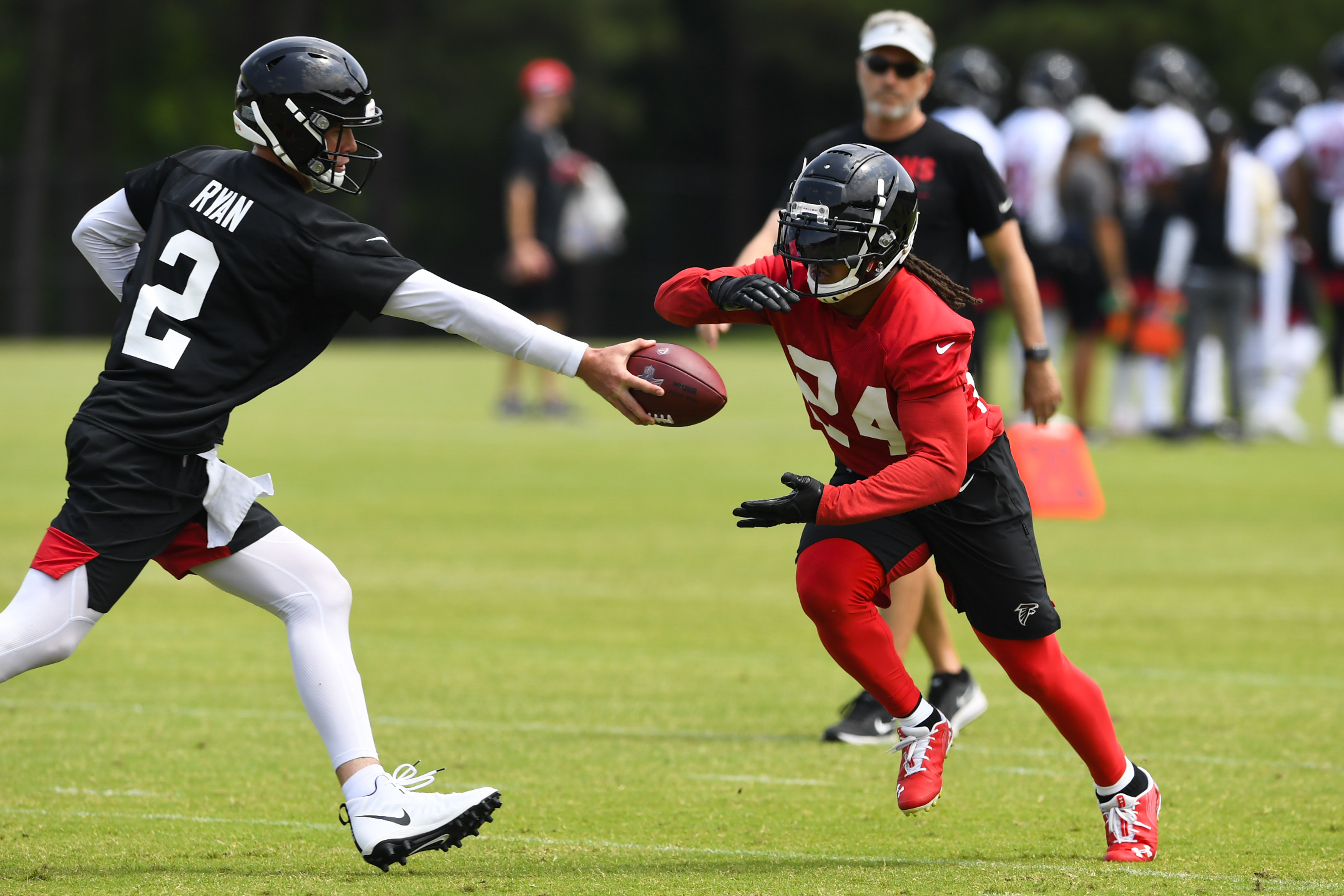 Atlanta Falcons: Is Devonta Freeman Still a Top Running Back?