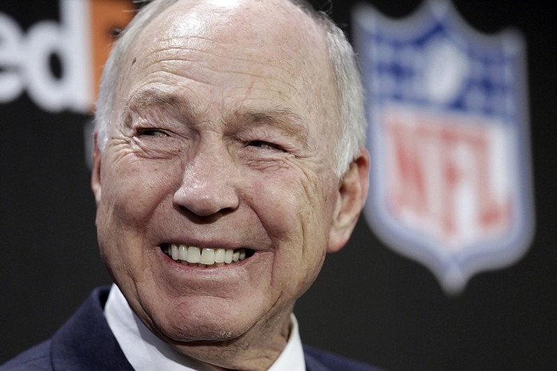 Former University of Alabama and Green Bay Packers quarterback Bart Starr smiles during an NFL news conference in Dallas in February 2011. The Packers announced the Pro Football Hall of Famer's death on Sunday. He was 85.