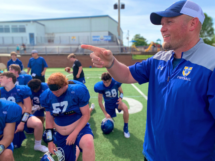 Boyd Buchanan athletes bonding, pushing one another Chattanooga Times