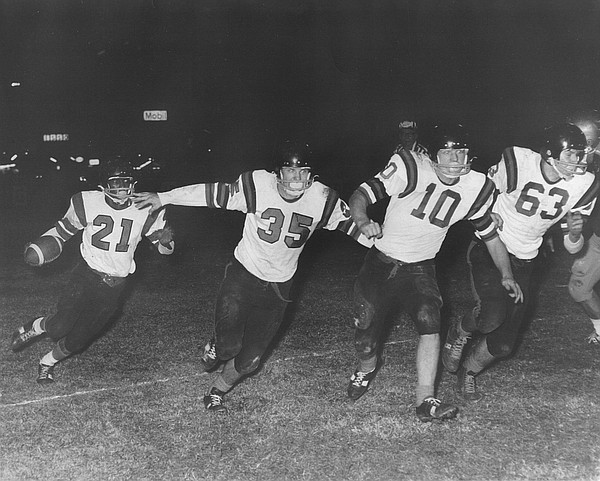 photos-high-school-football-state-playoffs-through-the-years