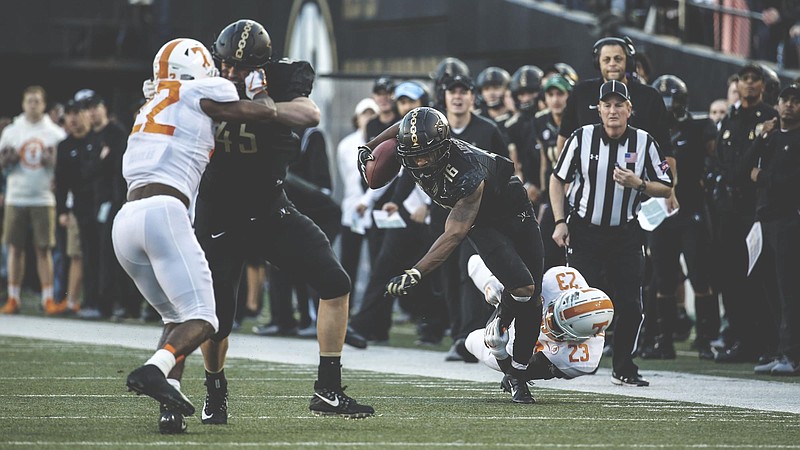 Vanderbilt receiver Kalija Lipscomb has amassed 151 catches for 1,845 yards and 19 touchdowns during his career, and he's helped the Commodores to three straight wins against rival Tennessee. / Vanderbilt photo