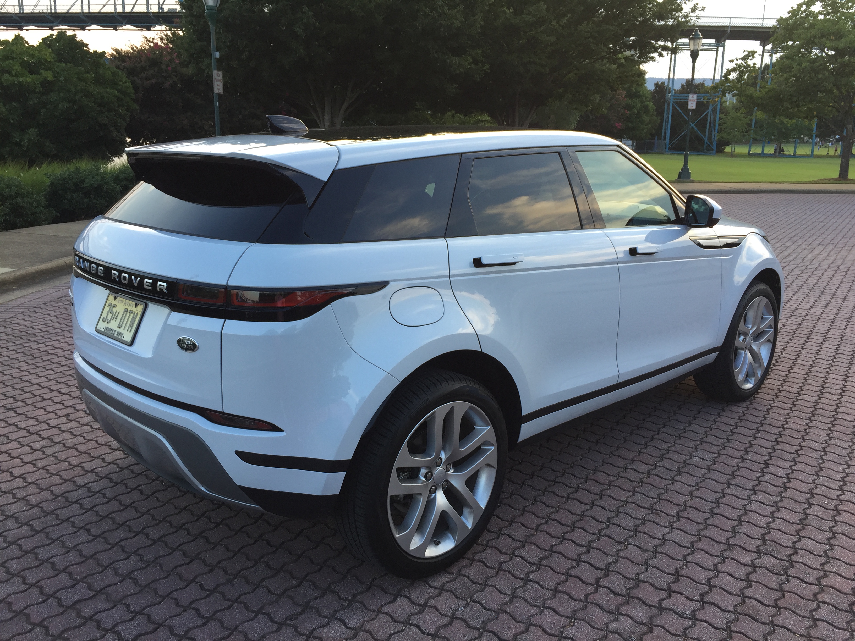 5 of the most futuristic things in the 2020 Range Rover Evoque