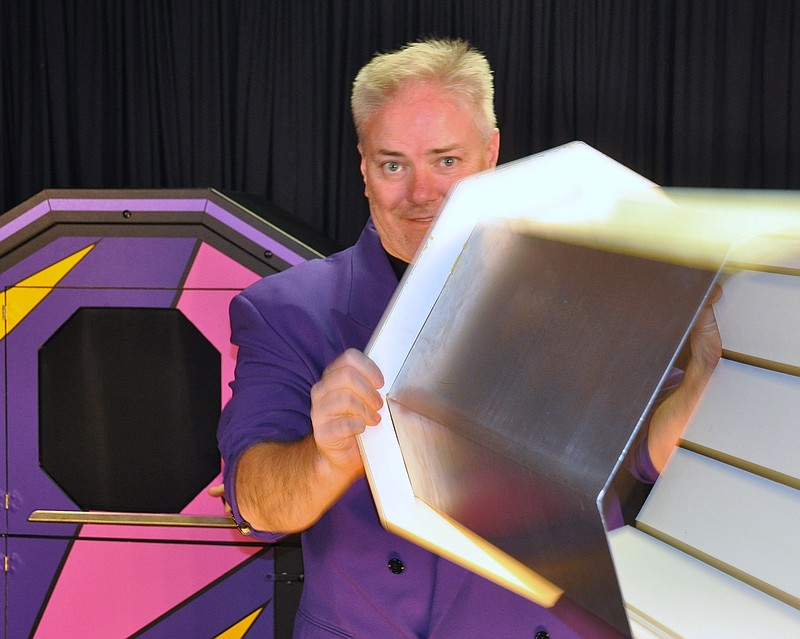 Professional magician Robert Jones is performing a comedy and illusion show in East Ridge with fellow magician Scott Fillers to benefit East Ridge Needy Child Fund and South Seminole Baptist Church Youth Group. (Contributed photo)