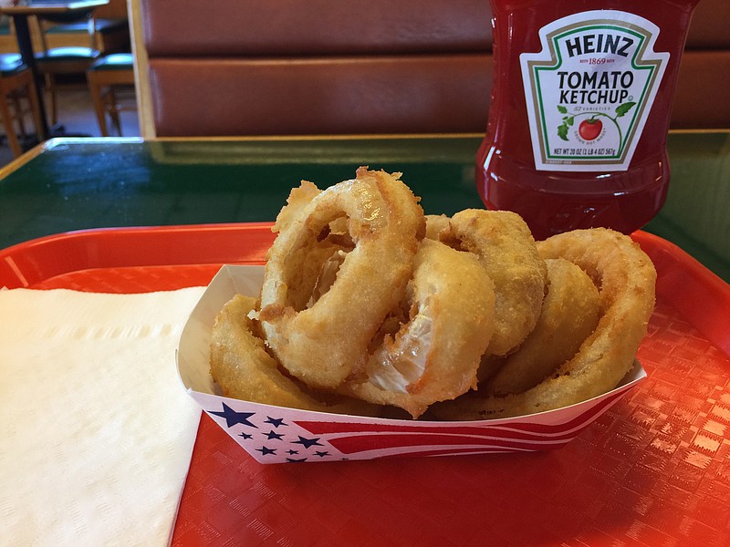 Onion rings / Photo by Mark Kennedy