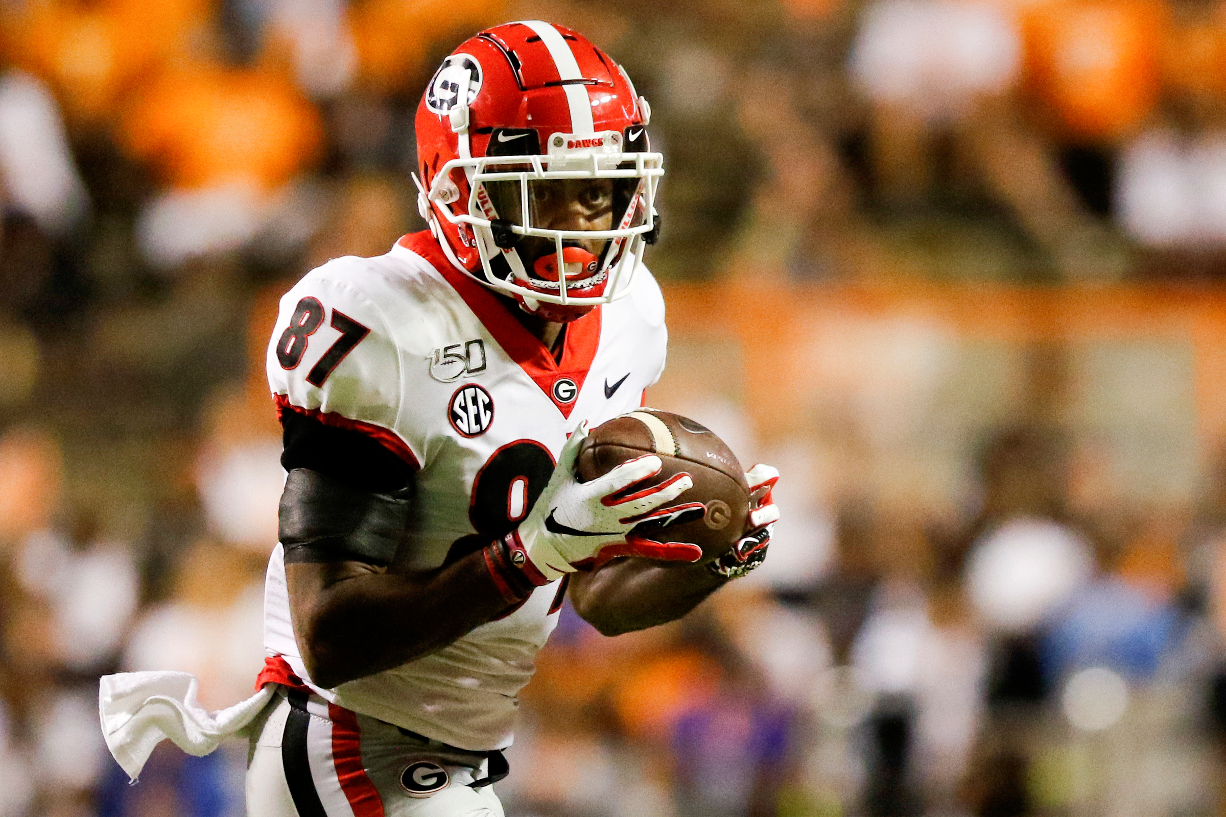 Staff photo by C.B. Schmelter / Georgia wide receiver Tyler Simmons (87) looks up field against Tennessee at Neyland Stadium on Saturday, Oct. 5, 2019 in Knoxville, Tenn.