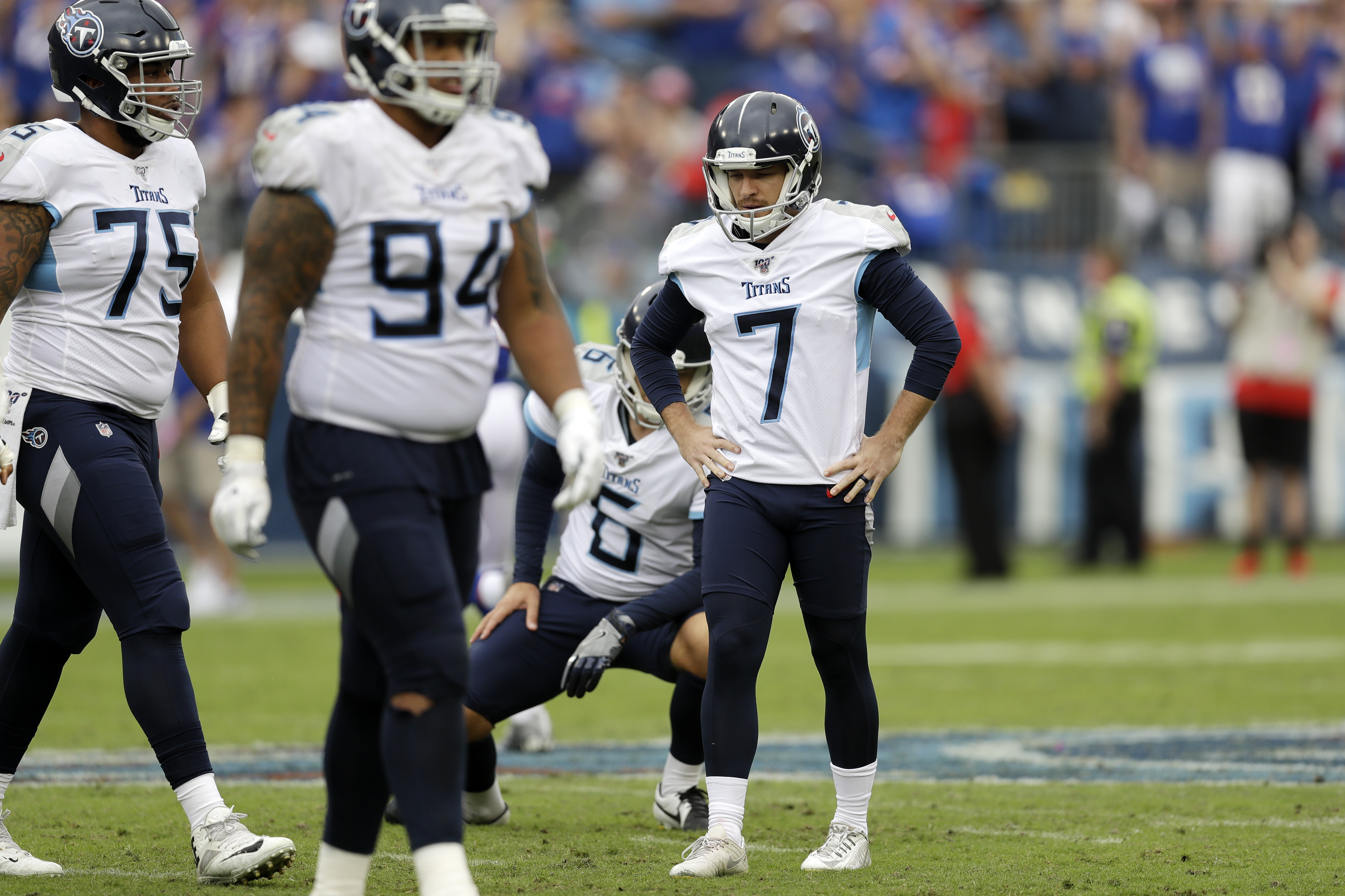 Cody Parkey 'doinks' again in first game with Tennessee Titans