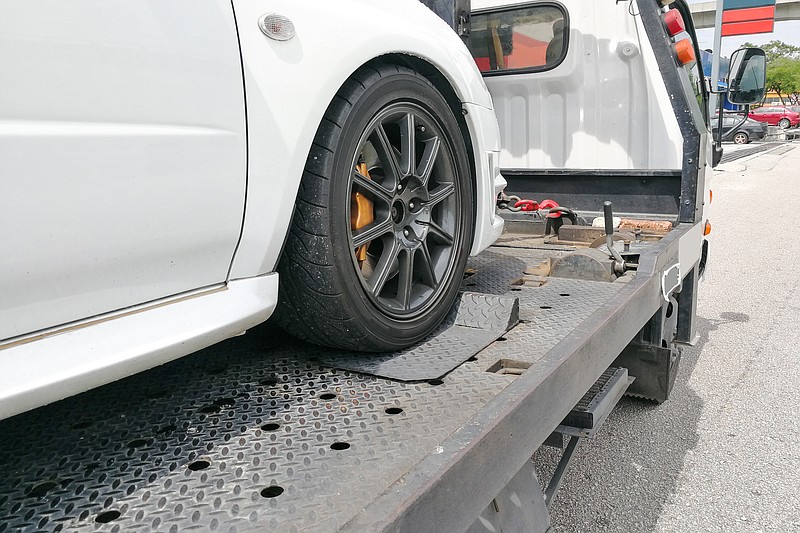 Tow truck / Getty Images/iStockphoto/Cliffsman