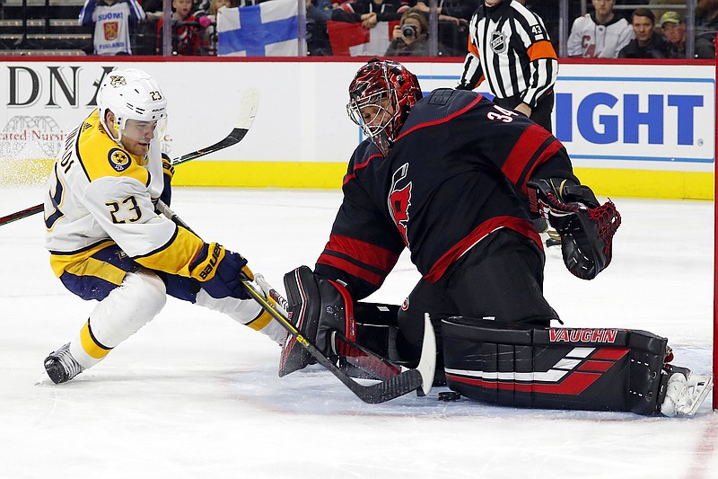NHL playoffs 2018: Predators' Pekka Rinne makes remarkable, accidental knob  save