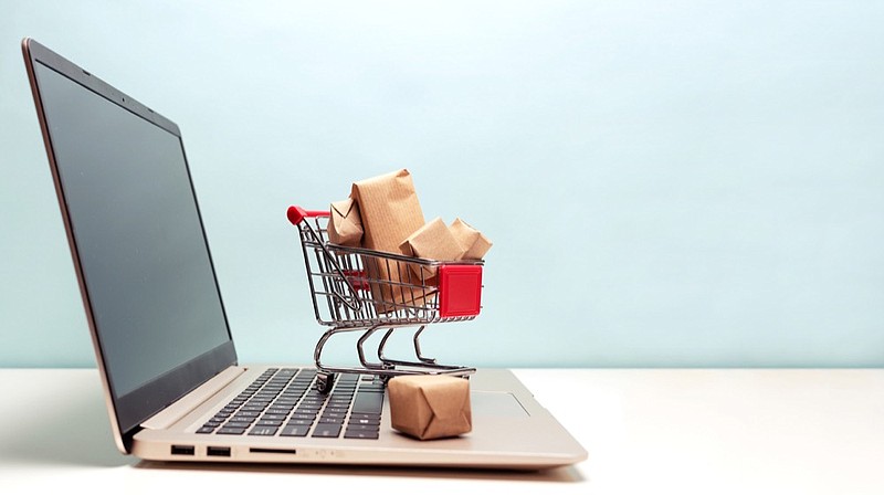 Online shopping concept groceries buggy laptop tile shopping tile cart computer cyber monday tile black friday thanksgiving christmas / Getty Images
