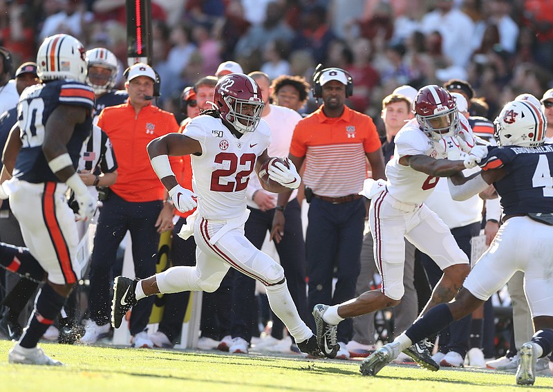 Running back Najee Harris is among several Alabama juniors facing a decision about whether to play against Michigan in the Citrus Bowl on New Year's Day. / Photo by Crimson Tide Photos