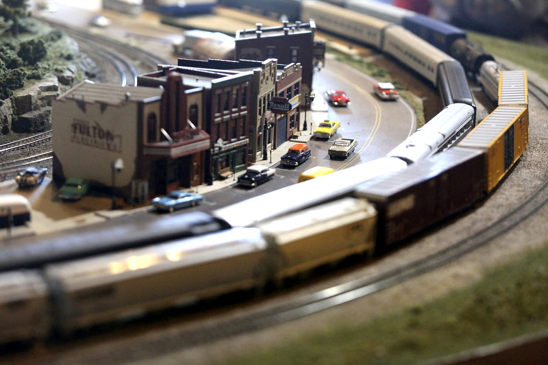 Staff photo by Erin O. Smith / A model train makes its way around the Chattanooga Modular Modeler Train exhibit
during the 3rd Annual Trains & Tracks Expo at the Historic Summerville Depot Sunday, November 10, 2019 in Summerville, Georgia. The Chattanooga Modular Modelers is a non-profit Tennessee corporation that uses the hobby of model railroading to educate the public about the role the railroads have played in our nationÕs history.