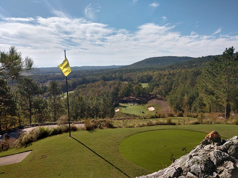 Photo by Anne Braly / The fifth hole, with a tee box 175 feet up the side of a ridge, is the signature hole at FarmLinks.