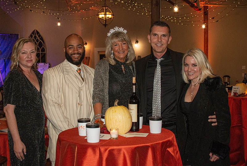 Jennifer McAfee, Desmond Thornton, Cindy Deering, and Tim & Naomi Vitullo / Photo by Angela Dillard