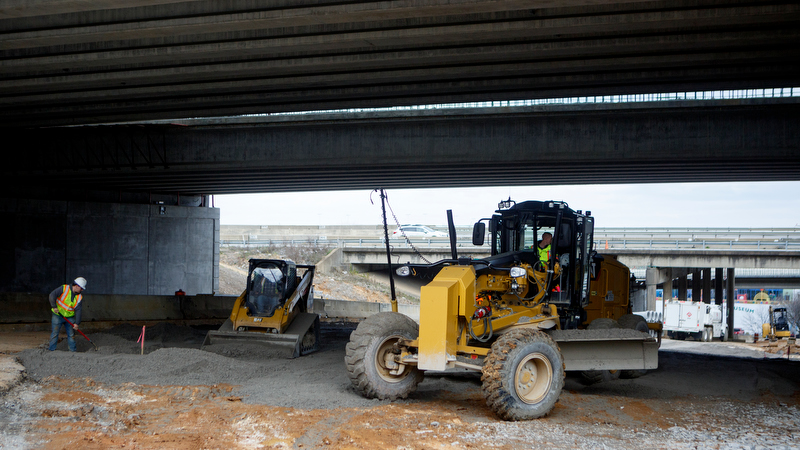 Staff photo by C.B. Schmelter / A Wright Brothers Construction crew work on the Highway 27 project on Friday, Jan. 31, 2020 in Chattanooga, Tenn.