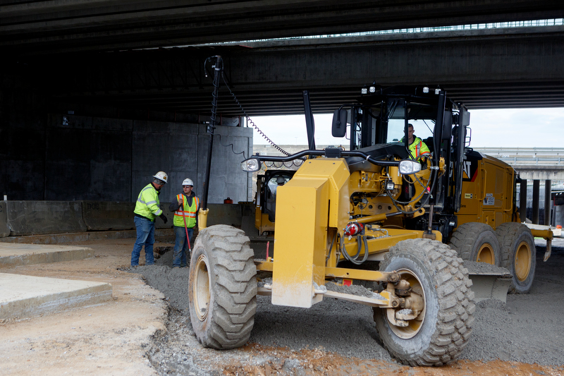 Staff photo by C.B. Schmelter / A Wright Brothers Construction crew work on the Highway 27 project on Friday, Jan. 31, 2020 in Chattanooga, Tenn.