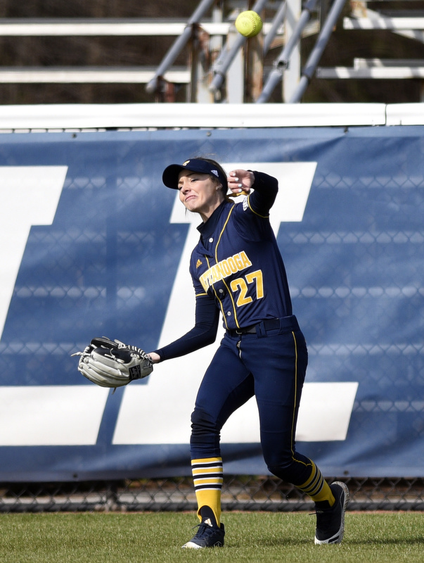 Staff Photo by Robin Rudd / UTC centerfielder Gracey Kruse (27) throws out a Peay runner at second. The University of Tennessee at Chattanooga Mocs defeated the Austin Peay Governors in NCAA softball 9 to 1 in the first game at Jim Frost Stadium on February 9, 2020.