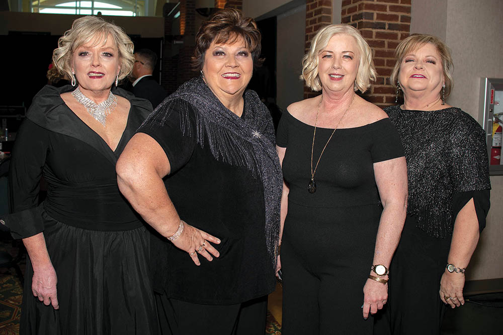 Suzan Gibson, Mary Carpenter, Chris Evans and Sandy Matheson/ Photo by Michael Hampton