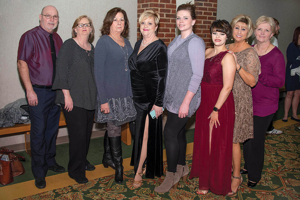 Jimmey & Denise Justice, Beverly Conley, Sherry Peardon, Tristen Bailey, Alicia Graham, Teresa Skiles and Renee Pilgrim/ Photo by Michael Hampton