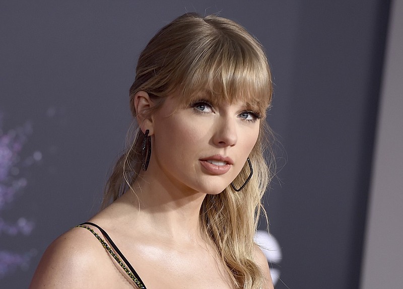 Taylor Swift donates $1 million to Tennessee tornado relief