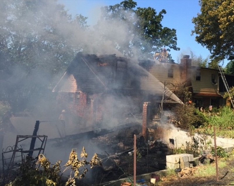 Chattanooga firefighter injured in Sunday morning house fire Chattanooga Times Free Press