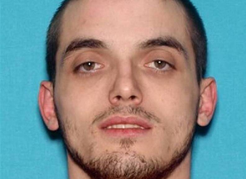 Suspect sought in Tullahoma, Tennessee, mall shooting that wounded one